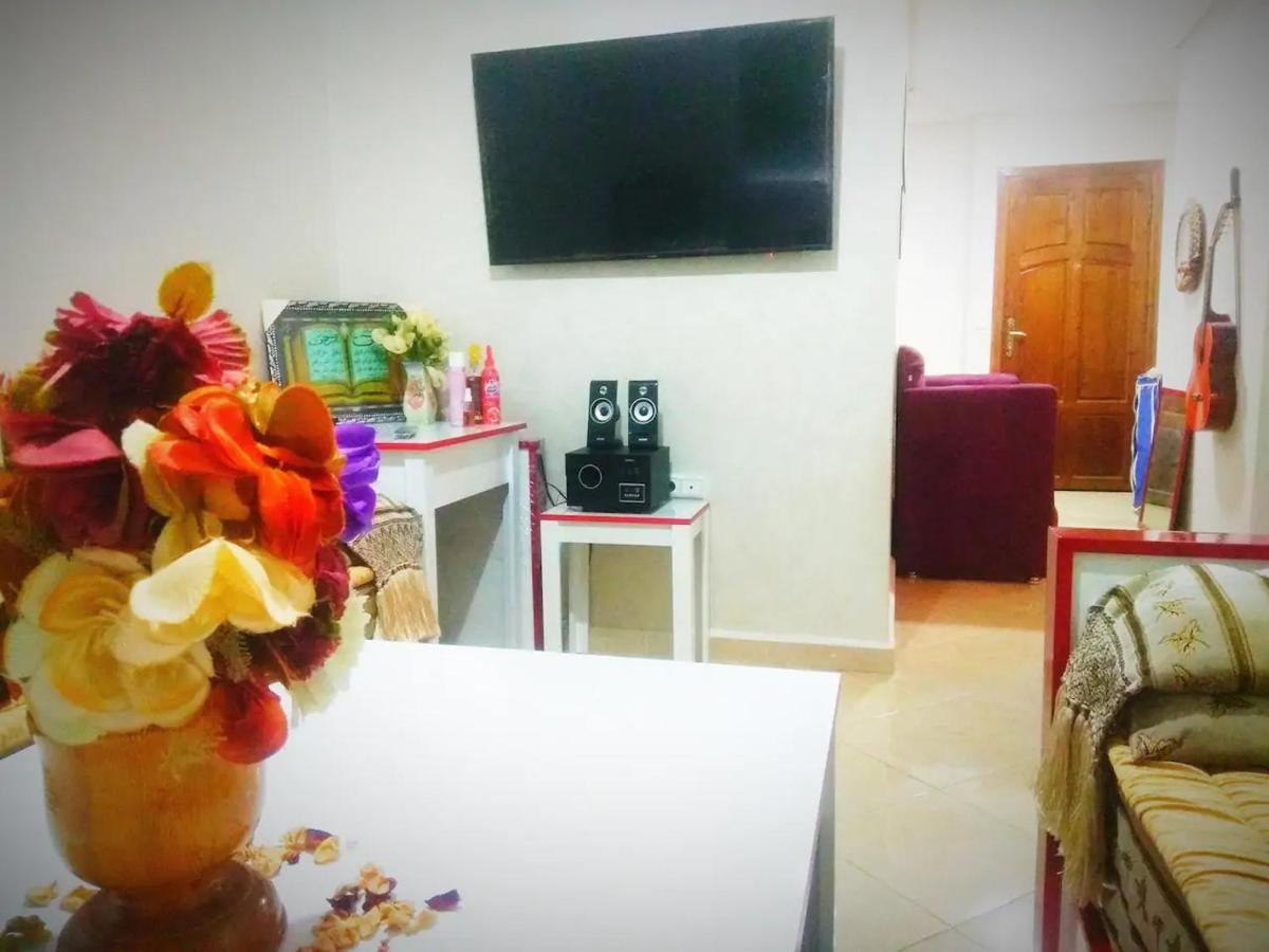 Nice Apartment Near The Train Station مكناز المظهر الخارجي الصورة